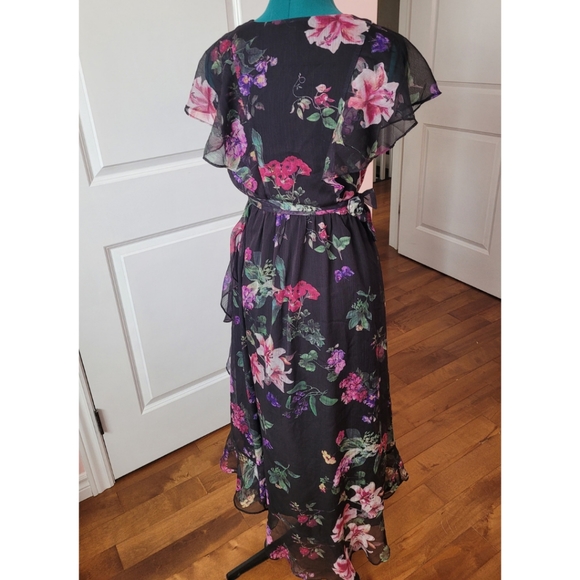RW & co floral wrap dress! Small - Picture 3 of 7